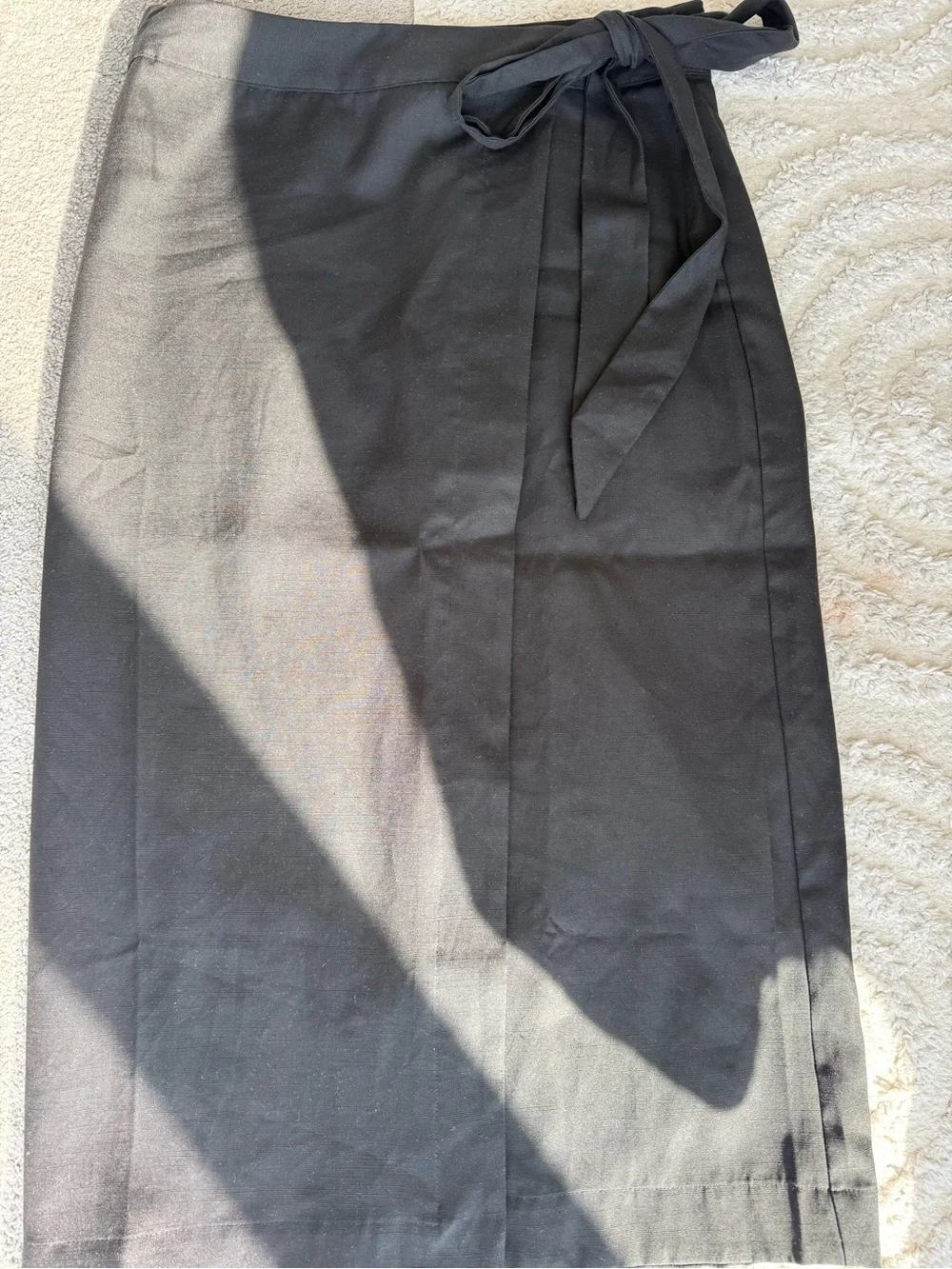 H&M Black Midi Wrap Skirt with Tie Waist